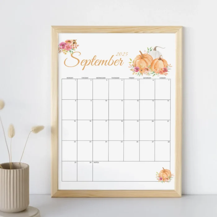 Cute pumpkin design September 2025 calendar for digital or wall display